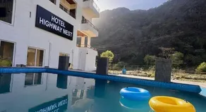 Hotel Highway Nest - Image 2
