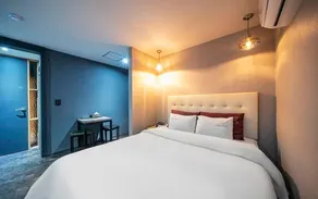 Yeosu Hotel the B By BonReve - Image 4