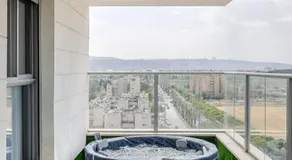 Wonderful 4-BR APT in the center - Image 3