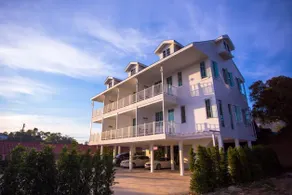 The Prince Hotel - Image 5