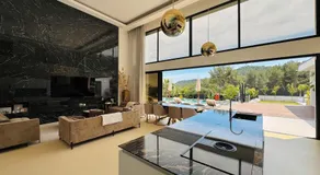 Maison entièrement équipée avec barbecue, terrasse et piscine privée | Vue jardin | Adaptée au travail à distance | Avec animaux bienvenus - Image 2