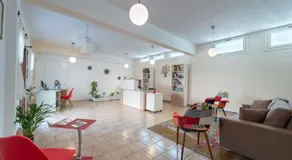 Byron Hotel - Image 3
