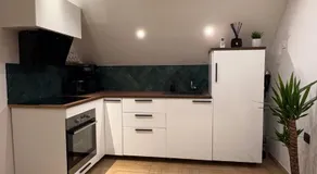 Superbe appartement avec jardin et parking privé - Image 3