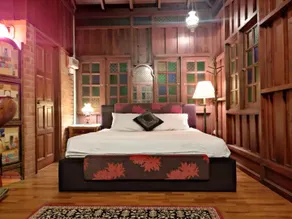 Lowinski Lodge - Image 5