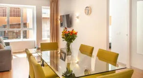 MyFlats Luxury Downtown - Image 2