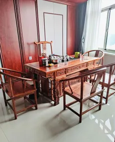 Que Tong Hotel - Image 3
