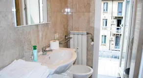 Milan Shopping Street house - Image 3