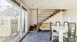 Cosy 5BR house with a lovely terrace - Image 3