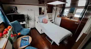 B&B Teddy "Prachtig authentiek woonschip uit 1912, 15 minuten van Amsterdam" - Image 2