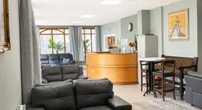 Blue Water House - Image 4