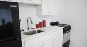 Singer Island Inn/ Deluxe Studio - Image 2