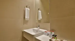 HOTEL ZODIAC - Image 4