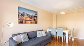 Appartement de vacances entièrement équipé avec internet haut débit | Vue ville | Parfait pour le travail à distance - Image 3