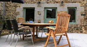 LA GUESTHOUSE - À deux pas du Sentier des Douaniers - Image 2