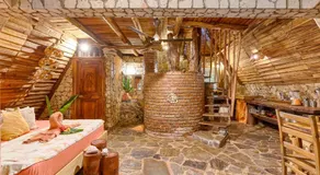 CHALET TROPICAL Hotel & Pool Bar Restaurant - Image 4