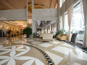 Regency Hotel - Image 2