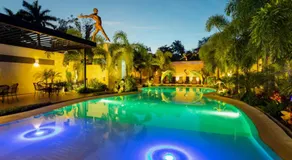 Hotel & Suites Country Valladolid - Image 3