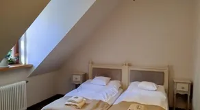 Dwór Zalipie w Starych Zambskach - Image 2
