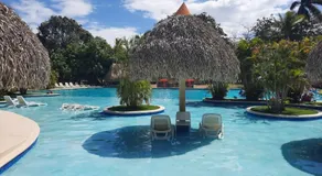 Coronado Luxury Club and Suites - Image 2