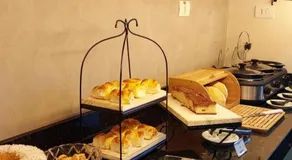 Him Hotel - Image 4