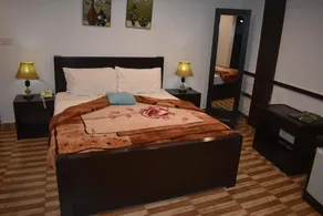 Elysium 99 Guest House - Image 2