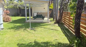 Luxury Holiday Unit 8min walk to Town Center with Boat Parking - Image 2