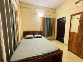 Saraa Homes Fully Furnished 2BHK Apartment - Image 2