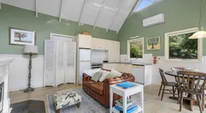 Plum Tree Cottage - Image 2