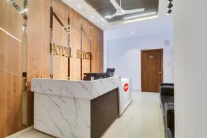 collection O Hotel sky City - Image 4