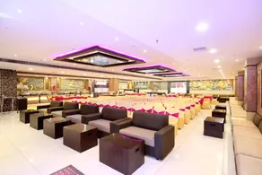 Hotel O Emblem - Image 4
