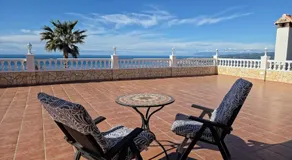 Panoramic Views near Coast and Nature Trails - Image 5
