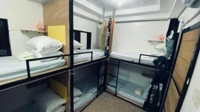 Duck & Drift - a Sleeper Hostel - Just 1,7km from Airport - Image 2