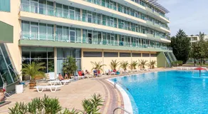 Ivana Palace Hotel - Free Parking - Image 5