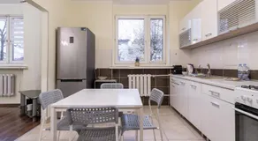 Klimczoka Comfy Apartment by BookingHost - Image 5