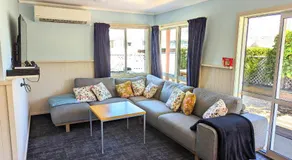 Adventure Wanaka Hostel - Image 2