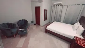 Islamabad Luxuy Guest House - Image 3