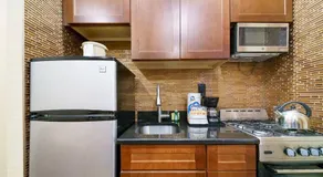 3BR Apartment in Big Apple - Image 5