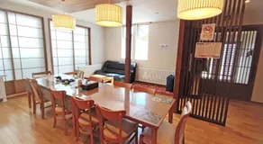 White House Guesthouse - Image 2
