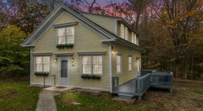 Spacious-5 Beds! 3 Mi to Mohegan - Image 3