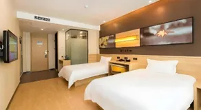 IU Hotel Changsha Railway Station Branch - Image 4