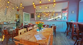 Monties Guest House - Adults ONLY - Image 3