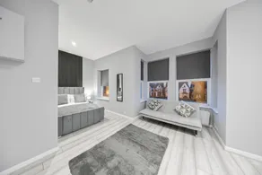 Balmoral Apartments - Image 2