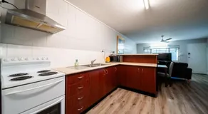 Comfy Kirwan Getaway - Image 3