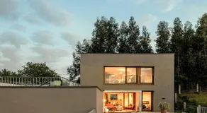 INSUA BEACH HOUSE - Image 2