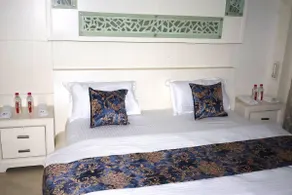 prime suits home stay - Image 3