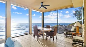 Charming Coastal Retreat in Solana Beach - Image 3