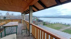 Captain's house by the Danube river - Image 5