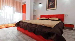 Violet Apartment-Brilliant Apartments - Image 2