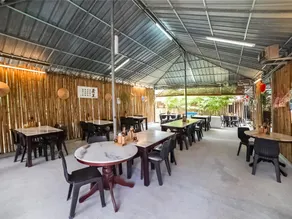 Capital O 89374 Ohana Restaurant & Homestay - Image 5