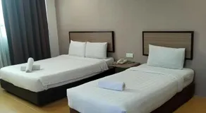Hotel Zamburger Airport Kota Bharu - Image 2